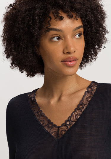 Woolen Lace Lace Trim Wool And Silk Top | Black 70831-019